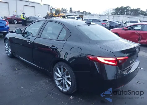 2023 Alfa Romeo Giulia Sprint Rwd z USA, uszkodzony, nr VIN ZARFAMAN1P7668325